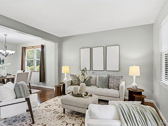 3rd image of 1181 Regents Ct