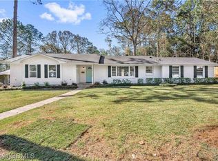 1021 Woodside Dr W, Mobile, AL 36608