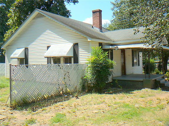 3rd image of 109 W Roosevelt Dr
