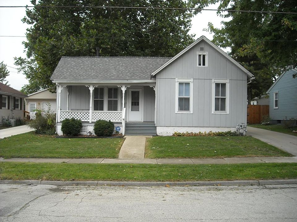 313 E Baker - 2 Bedroom, 1 1/2 Bath home