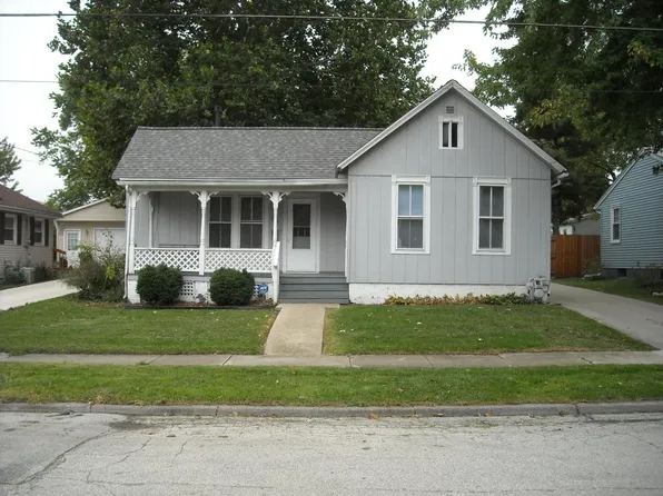 313 E Baker St, Bloomington, IL 61701