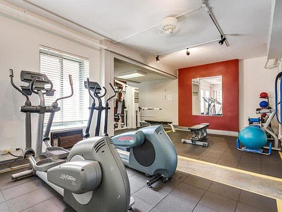 4th image of 5052 N Marine Dr APT C7