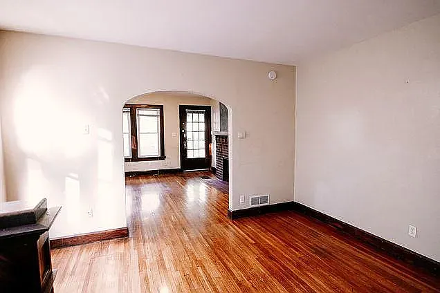 Building Photo - 2483 Adams Ave #B