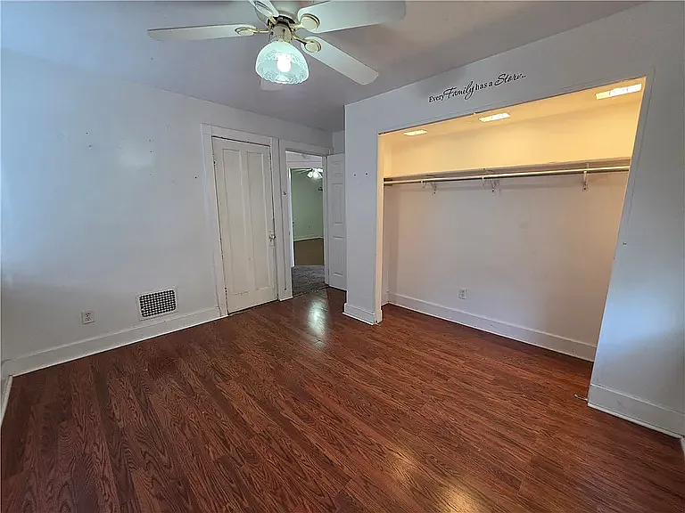 1150 Beaumont Ave — Photo 9