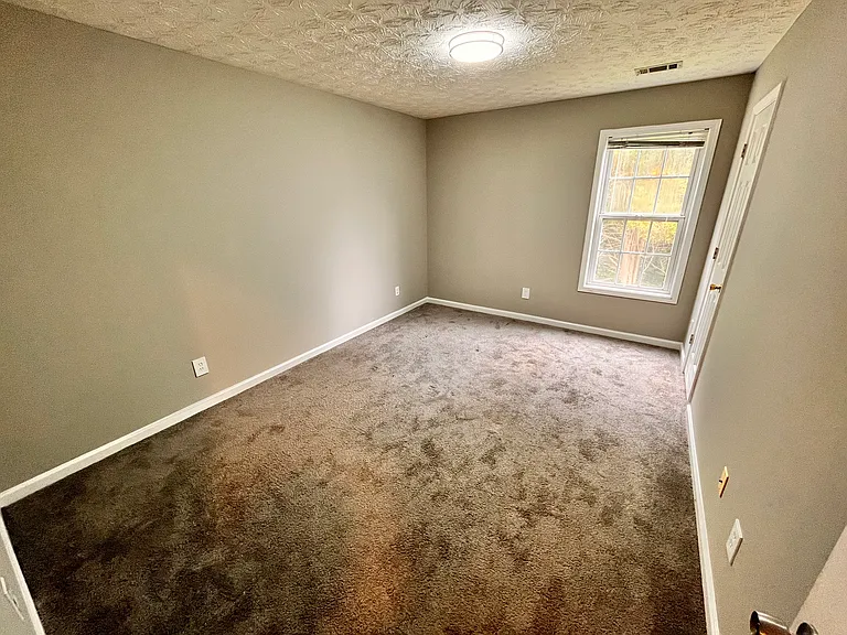 2295 Carlysle Cove Dr — Photo 26