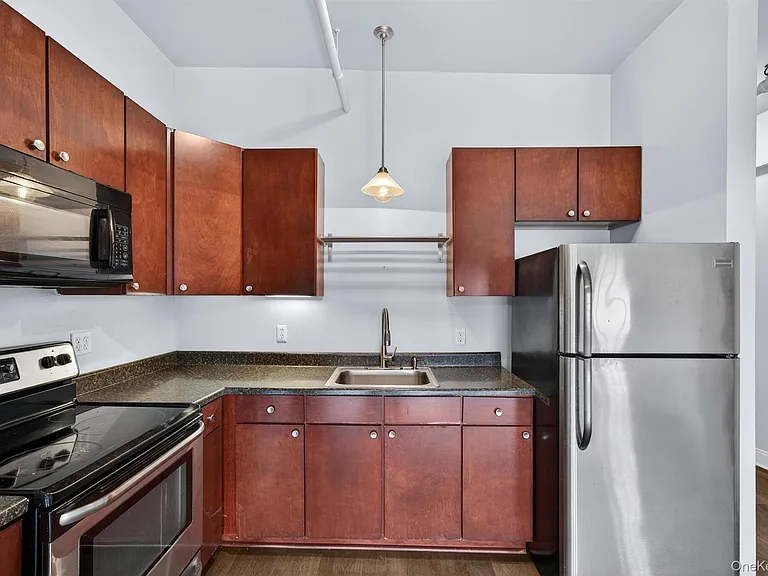 23 W Main St #1 — Photo 8