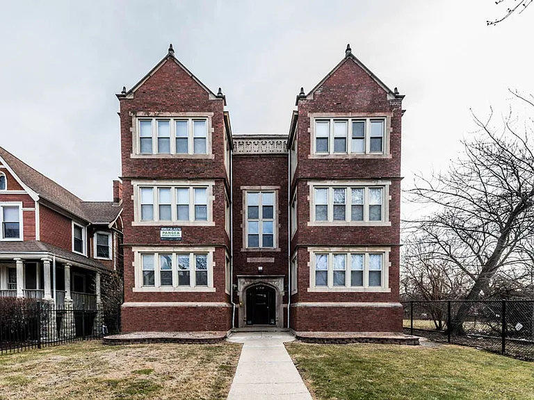 617 N Central — Photo 14