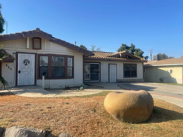2nd image of 839 E Kaweah Ave
