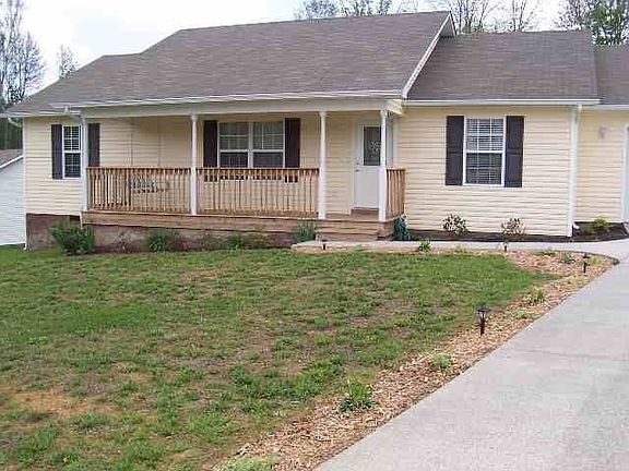 2nd image of 125 Fern Dr SE