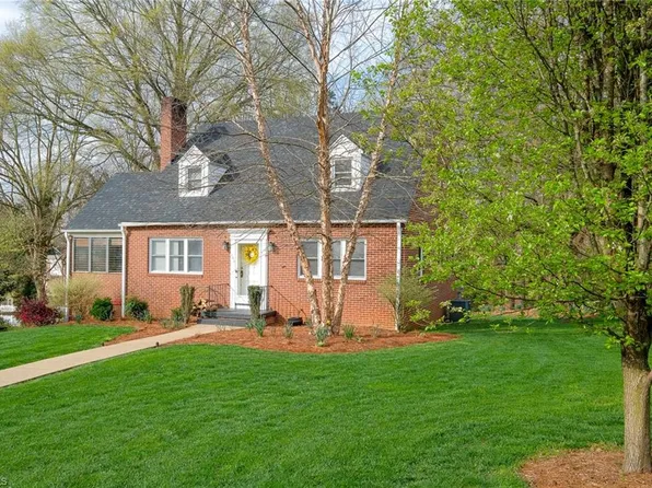 166 Victoria St, Elkin, NC 28621