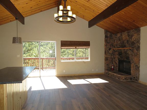 5th image of 113 Winding Ln