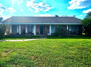 117 Laughlin Rd, Eagle Lake, TX 77434