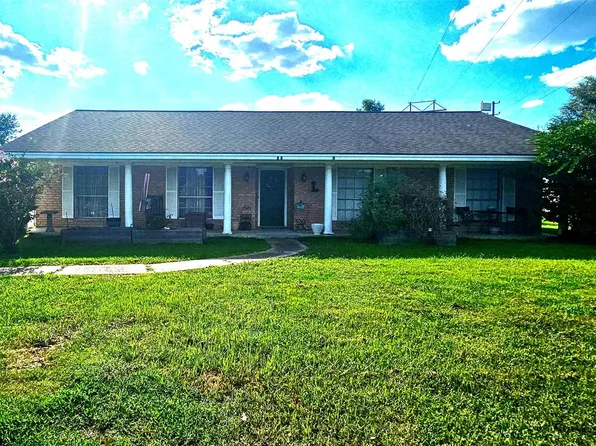 117 Laughlin Rd, Eagle Lake, TX 77434