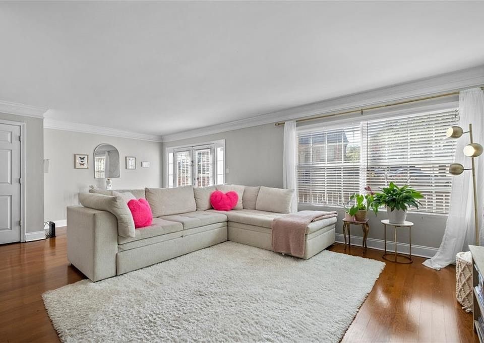 1st image of 6980 Roswell Rd Unit A8