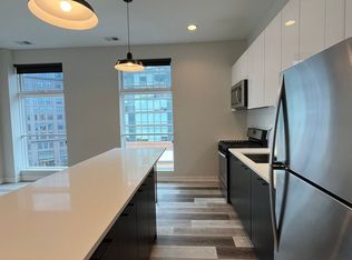 713 N Milwaukee, Chicago, IL 60642