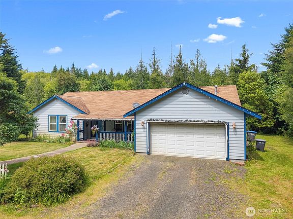 2nd image of 866 SE Somers Drive