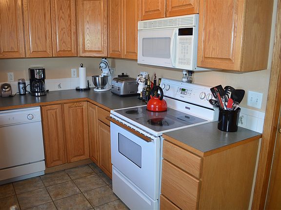 4th image of 409 Ramona Ave