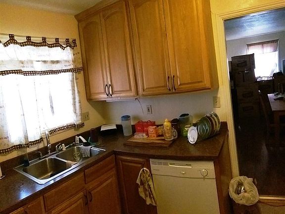 3rd image of 1132 Klengel St