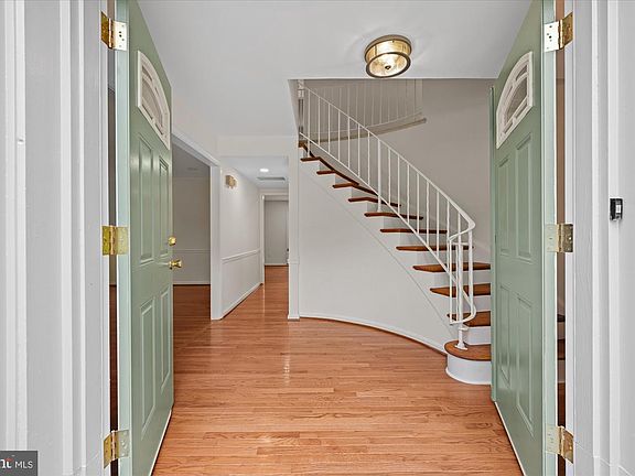 3rd image of 8617 Etta Dr