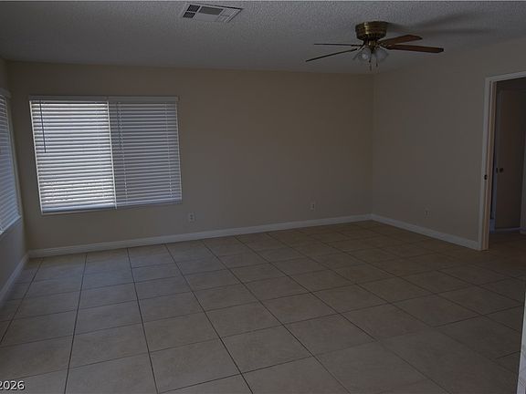 5th image of 4015 Ridgewood Ave