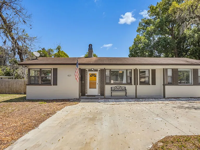 427 Holly Ave — Photo 3