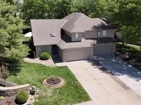 627 NW Timberbrooke Dr, Lees Summit, MO 64081