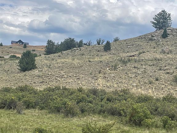 2nd image of 924 Mustang Road