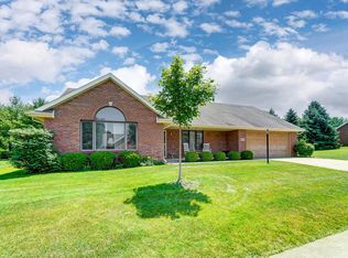 5642 Fox Ridge Dr, Springfield, OH 45503