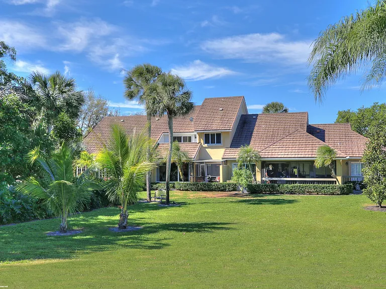 2624 Muirfield Ct — Photo 32