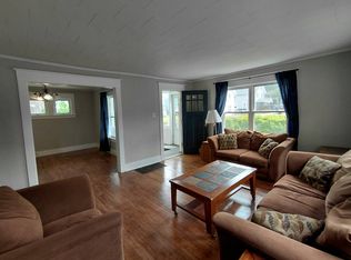 29 Woodward Ave, Gloversville, NY 12078