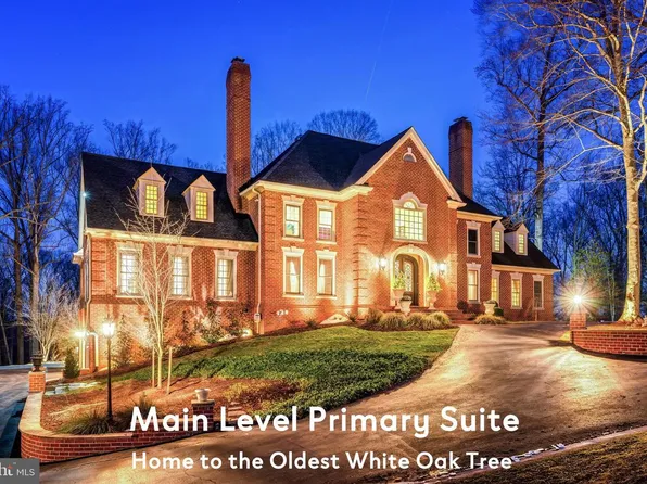 105 Interpromontory Rd, Great Falls, VA 22066