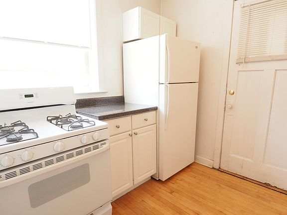 4th image of 1963 W Foster Ave #3E