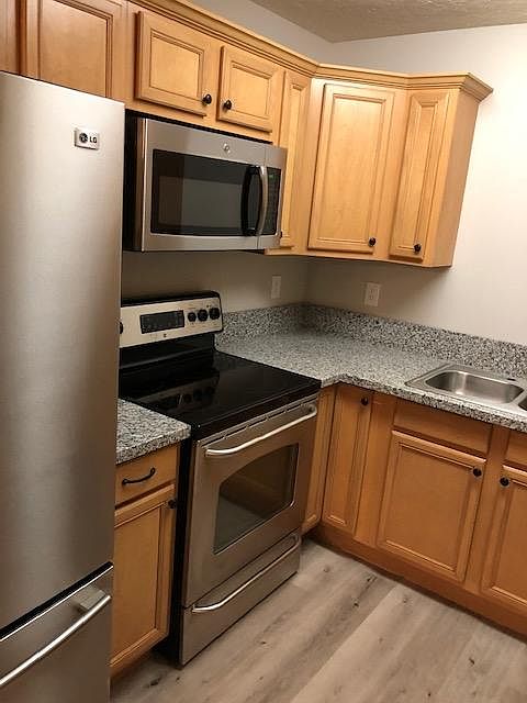 2nd image of 1612 Westbury Way APT E