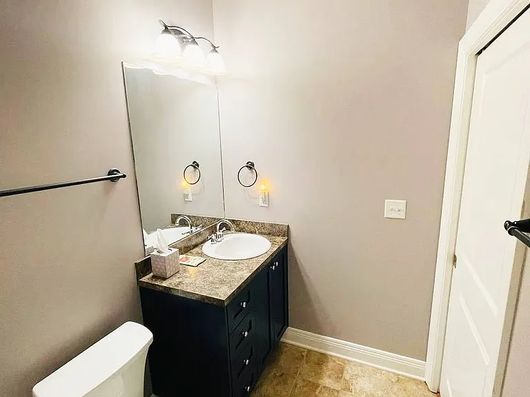 2nd Bathroom