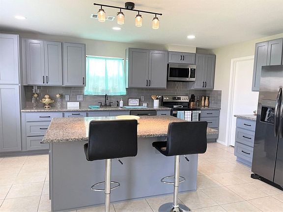 2nd image of 15406 Bay Lodge Ln