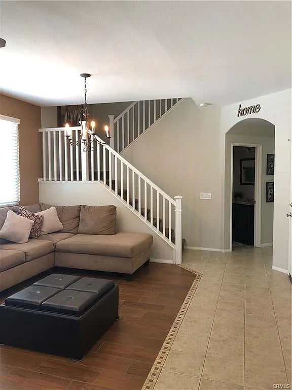 4 bed, 2.5 bath, 2223 sqft, $3,450 — Photo 3
