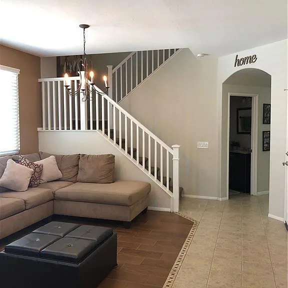 45204 Almora St — Photo 3