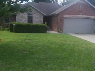 3862 W Rockwood St, Springfield, MO 65807