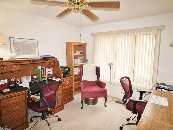 5th image of 127 Cifuentes Way