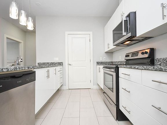 4th image of 119 Walker Ave