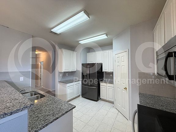 5th image of 1113 Shadowridge Cir