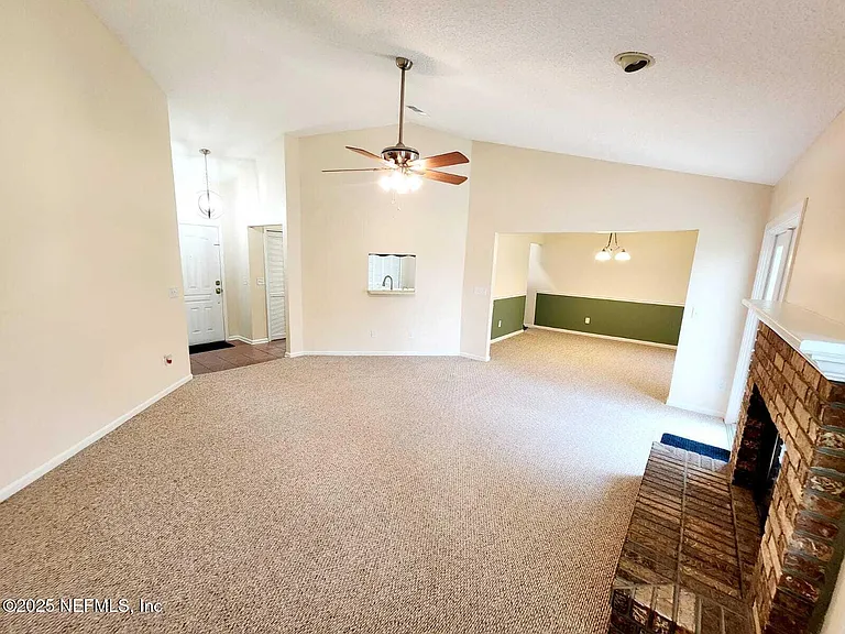 3910 Karissa Ann Pl E — Photo 7