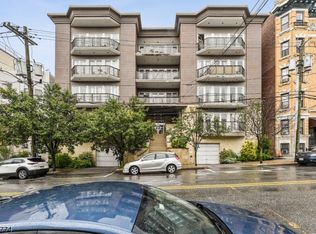 34-40 48th St UNIT 2D, Weehawken, NJ 07086