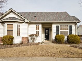 12266 White Tail Ln, Huntley, IL 60142