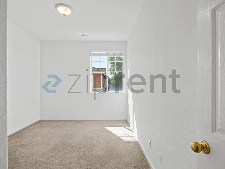 6325 Bray Ct — Photo 17