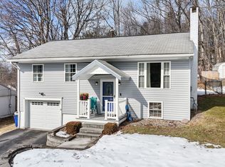 20 Earle Dr, Binghamton, NY 13903