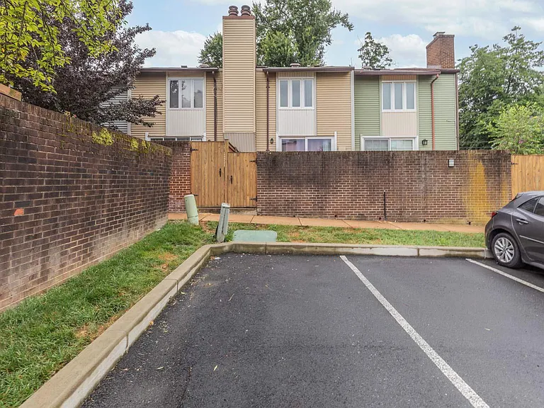935 S Taylor St — Photo 21