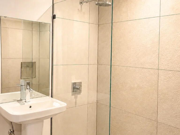 5731 Lexington Ave #301 — Photo 5