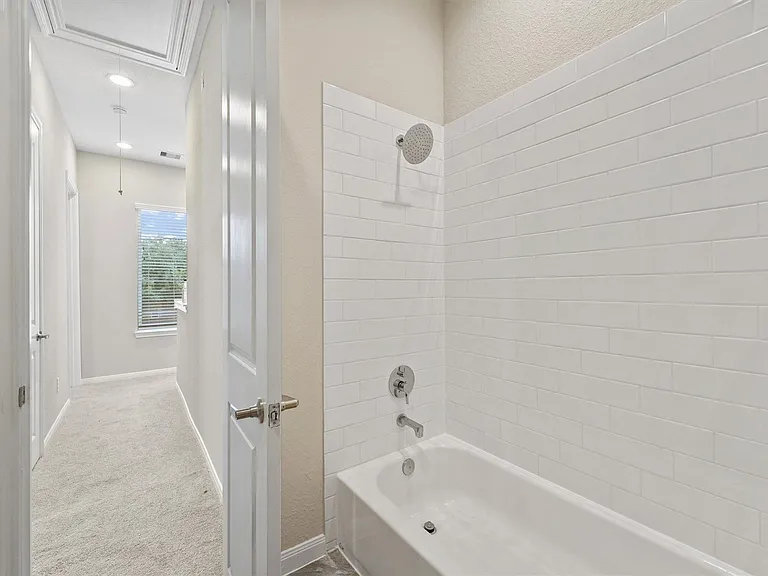 5620 Madison St — Photo 16