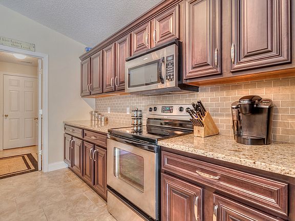 2nd image of 279 Dahoon Holly Dr